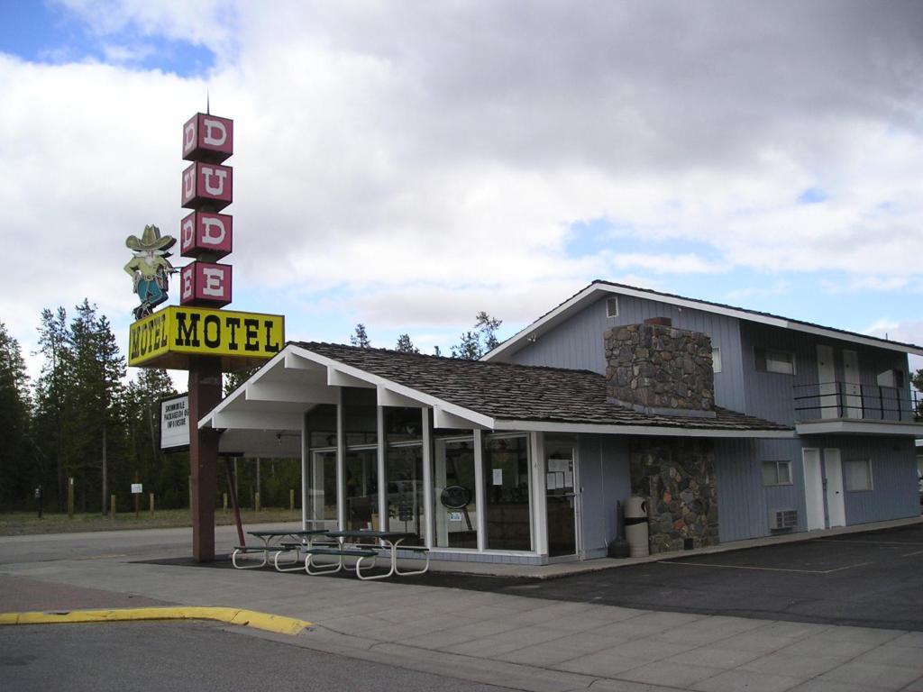 Dude & Roundup Motel West Yellowstone Exterior photo